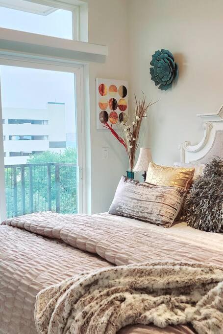 Best 5* Luxury Living Downtown Kingbed Suite Houston Exterior photo